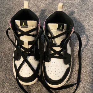 Toddler sneakers